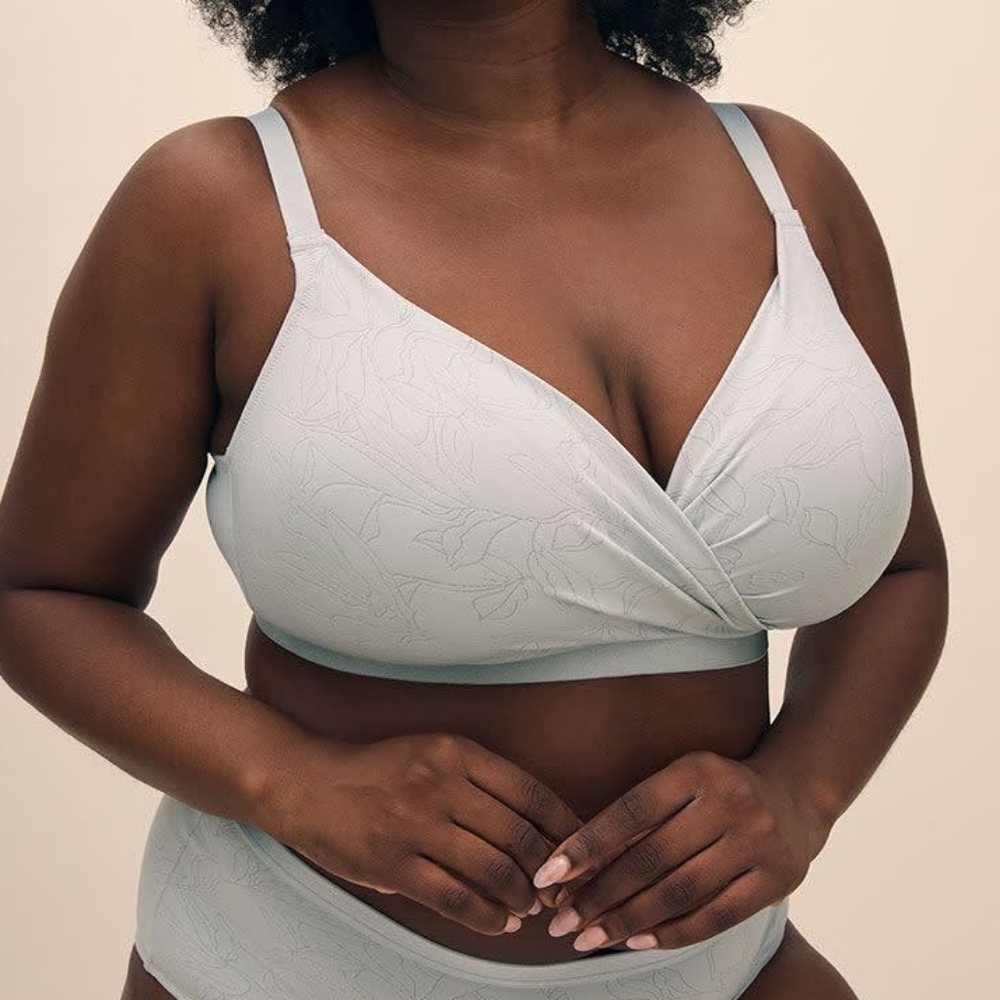 Deesse Blue Wireless Lounge Bra Lightly Lined Wire Free Size 42DDD Lingerie